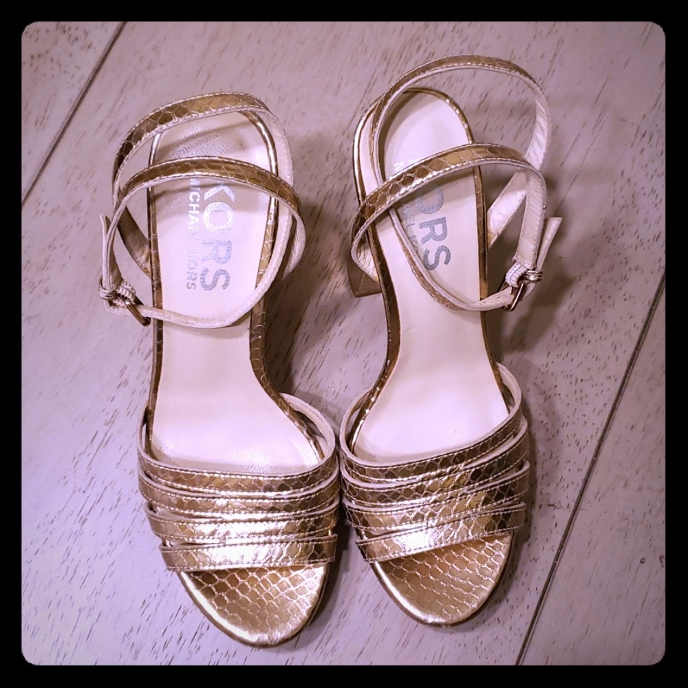 Michael Kors Gold strap high heels sz. 7